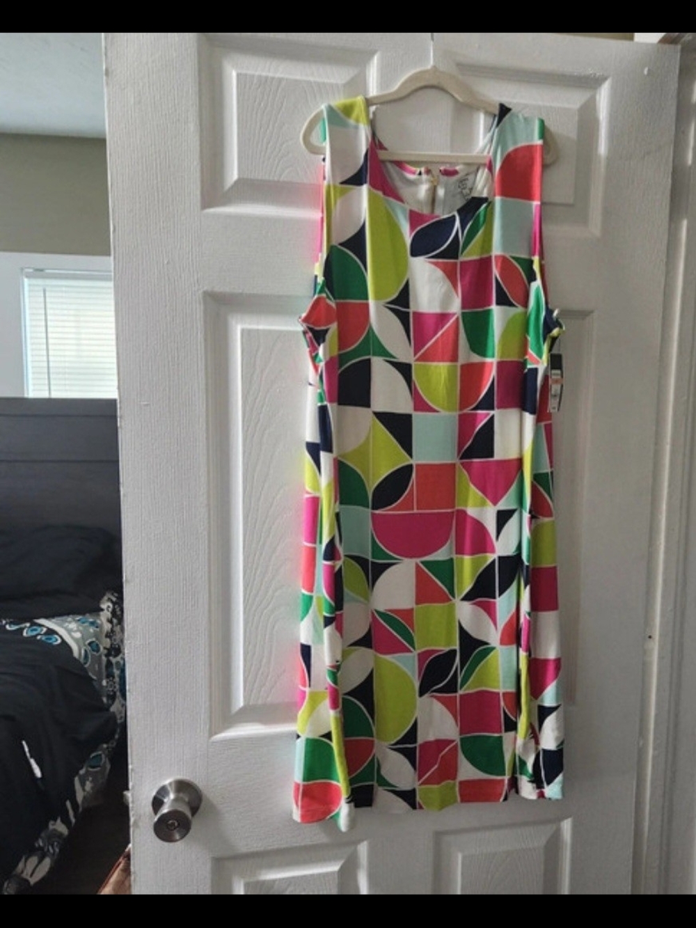 crown & ivy Multicolor Geometric Sleeveless Shift Dress